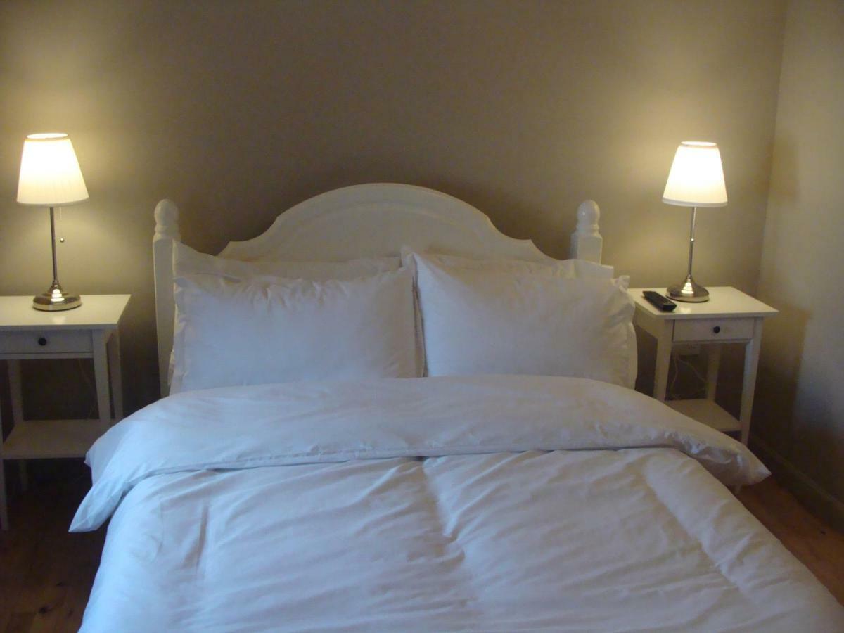 Riggend Farm Bed And Breakfast Airdrie Extérieur photo